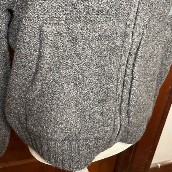 Old Navy Zip Cardigan w/Pockets (66) - Picture 4 of 6
